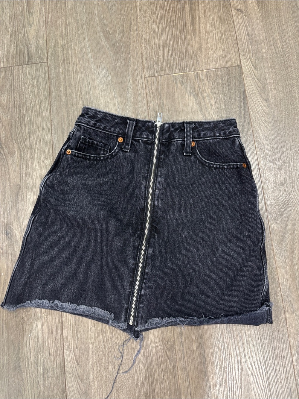 Abercrombie & Fitch Black Front-Zip Denim Mini Skirt